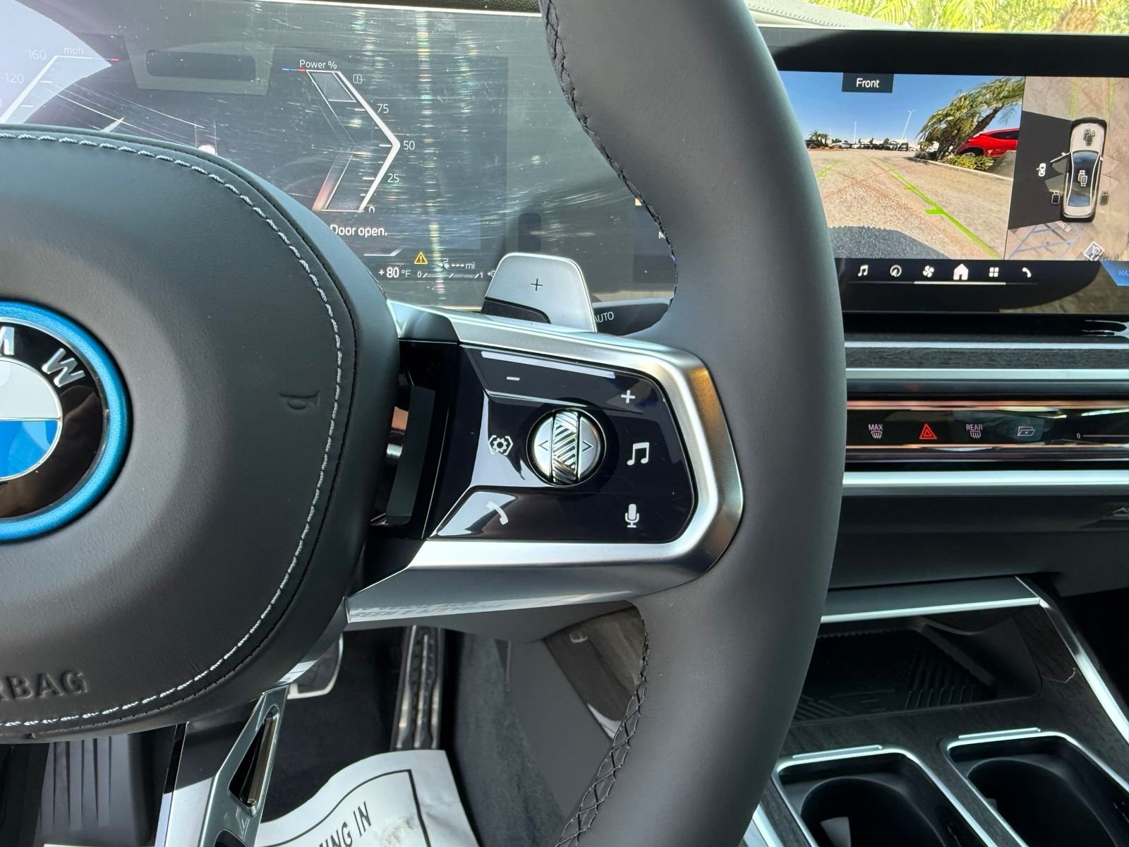 New 2026 Alpine White BMW 750e xDrive image 26