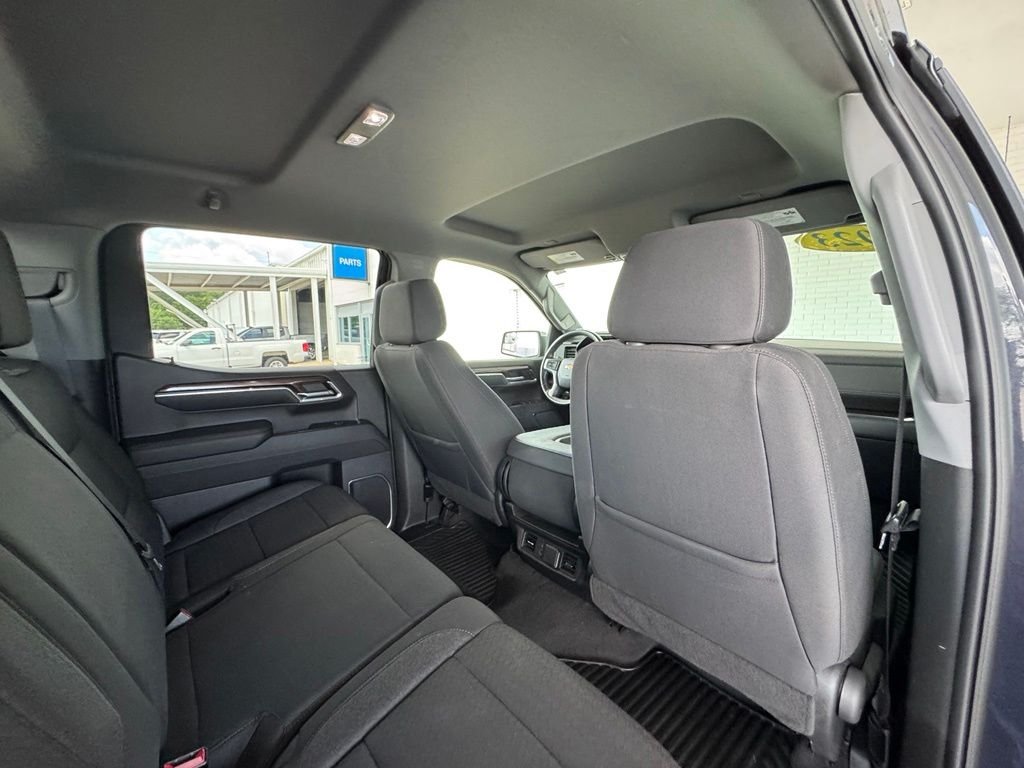 Used 2023 Gray Chevrolet LT image 27