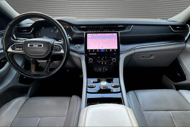 Certified Used 2022 Black Jeep Overland image 7