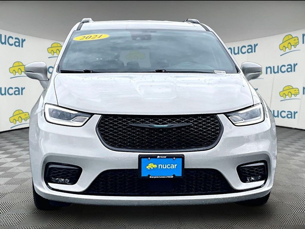 Used 2021 White Chrysler Touring image 2