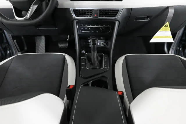 New 2026 Platinum Gray Metallic Volkswagen SE image 15