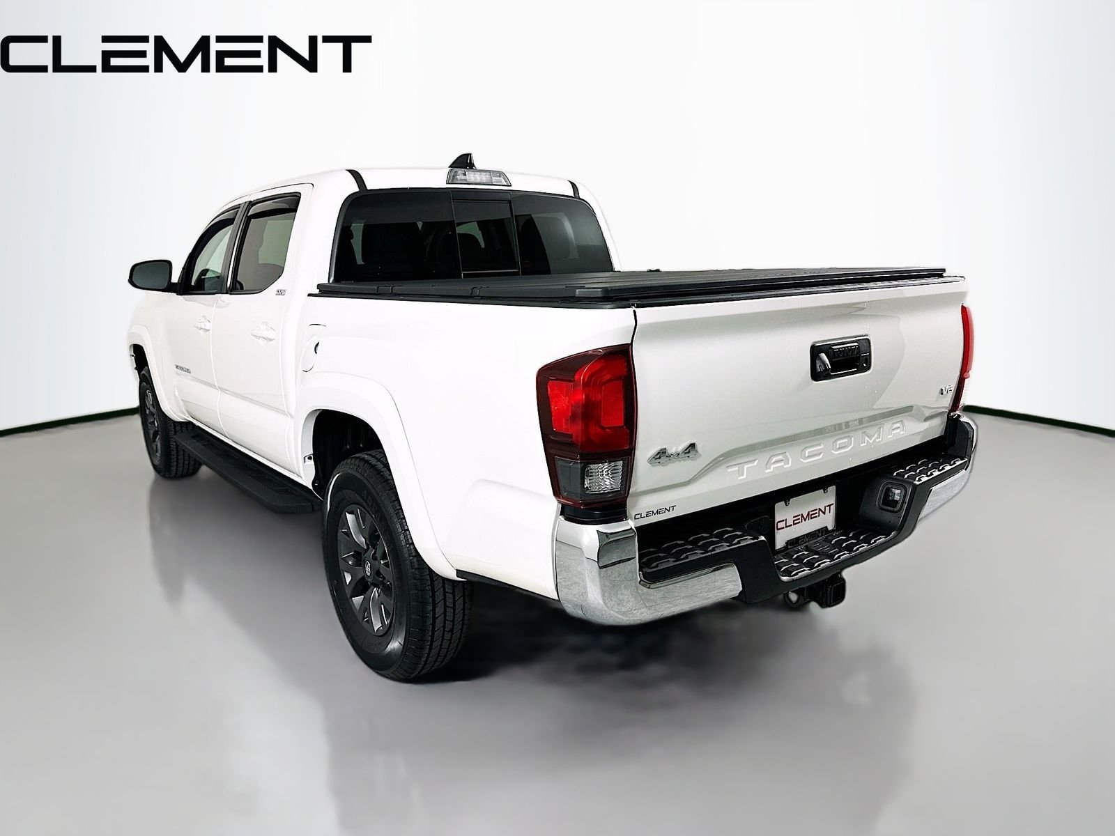 Used 2023 White Toyota SR5 image 10