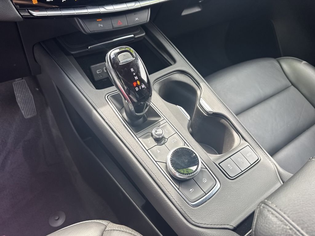 2025 Cadillac XT4 Premium Luxury - Photo 31
