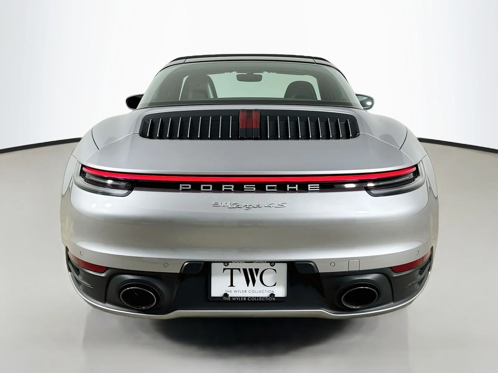 Used 2022  Porsche  image 6