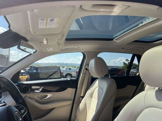 Certified Used 2022 White Mercedes-Benz GLC 300 image 22