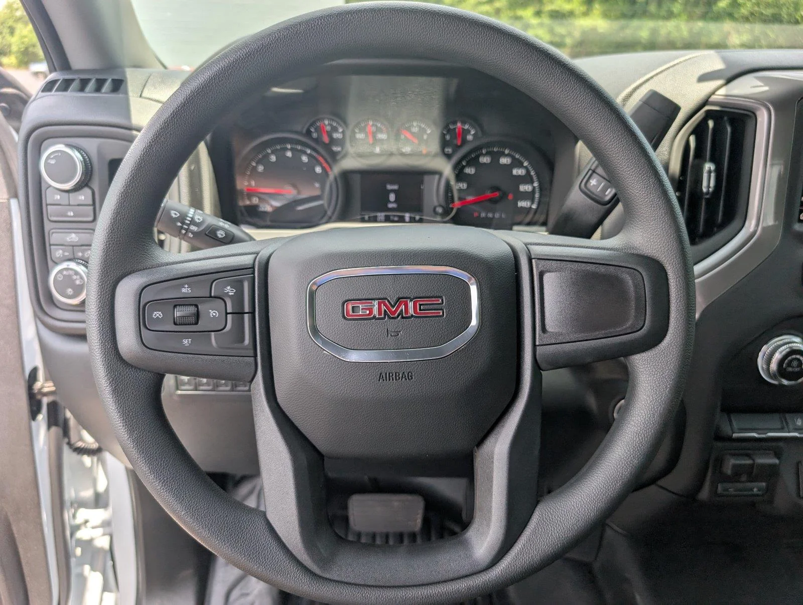 New 2026 Summit White GMC Pro image 24