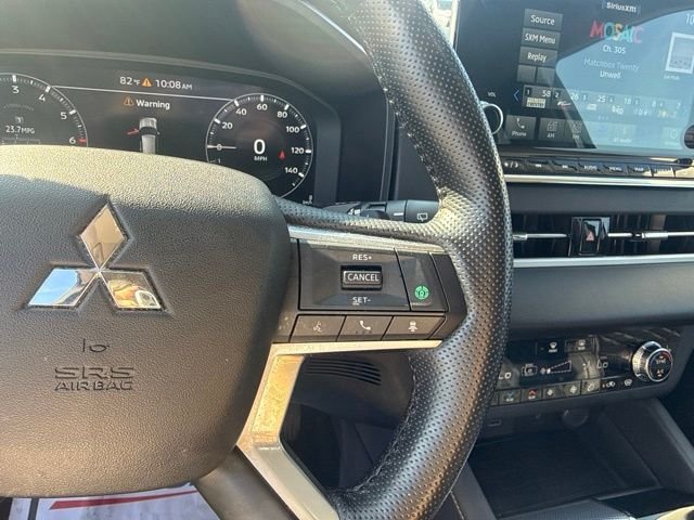 Used 2024  Mitsubishi SEL image 19