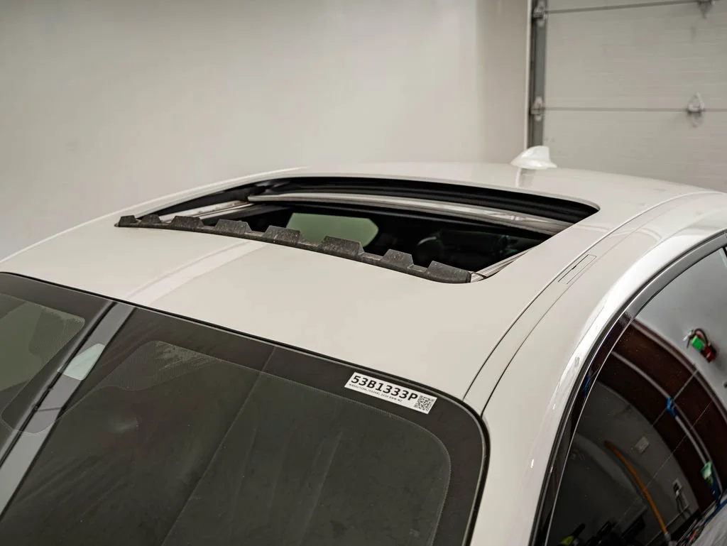 Used 2020 Alpine White BMW Competition image 23