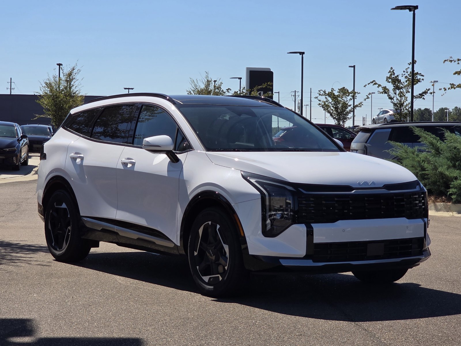 Used 2026 White Kia SX image 1