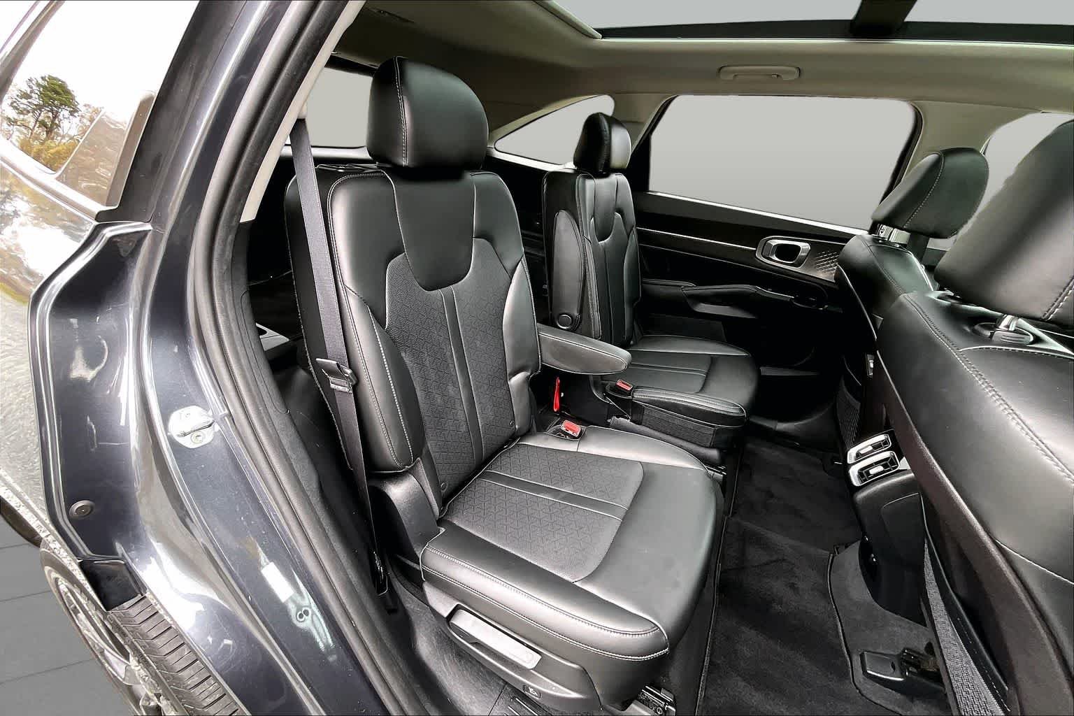 Used 2022 Gravity Grey Kia SX image 20