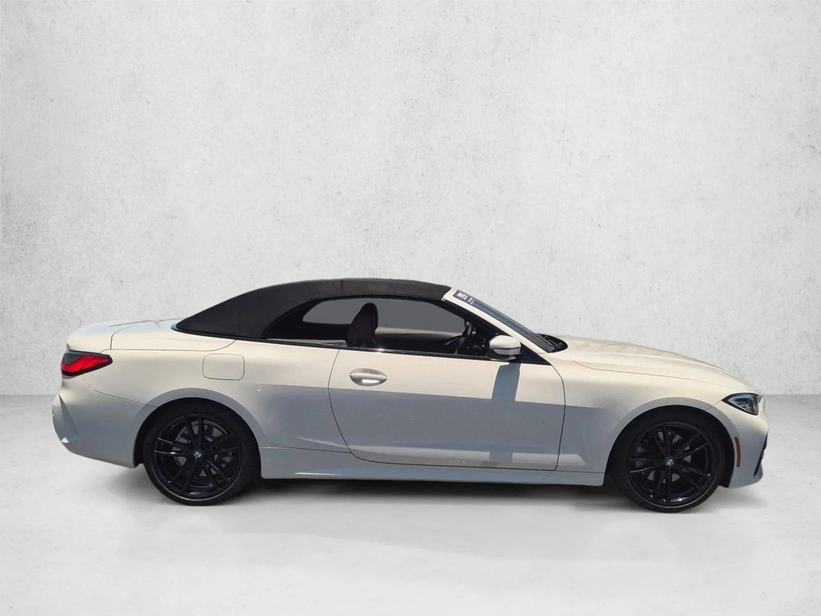 Used 2021 Alpine White BMW 430i image 4