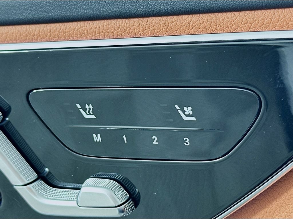 New 2026 Polar White Mercedes-Benz C 43 AMG® image 21