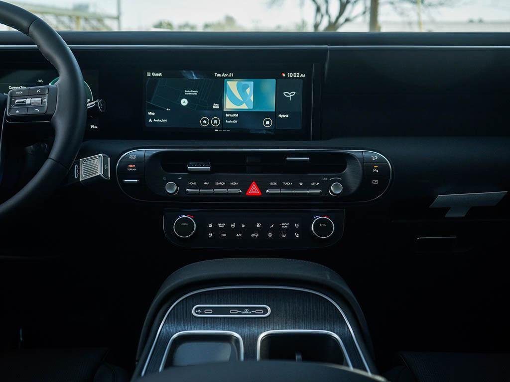 New 2026 Titan Green Hyundai SEL Premium 8P AWD image 44