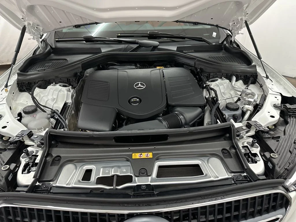 Certified Used 2026 White Mercedes-Benz GLC 300 image 31