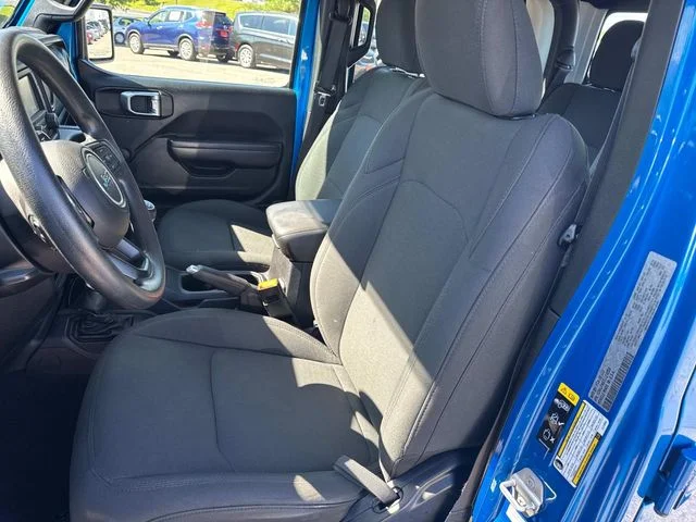 Used 2020 Blue Jeep Sport image 26