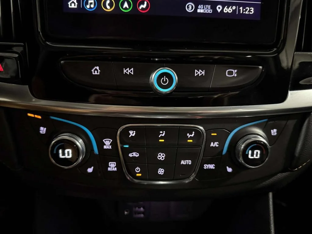 Certified Used 2021 SUMMIT WHITE Chevrolet Premier image 17