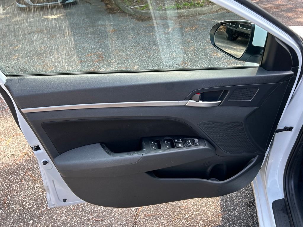 Used 2020 White Hyundai Value Edition image 14