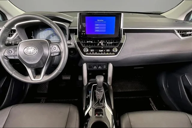 Used 2024 Silver Toyota XLE image 7