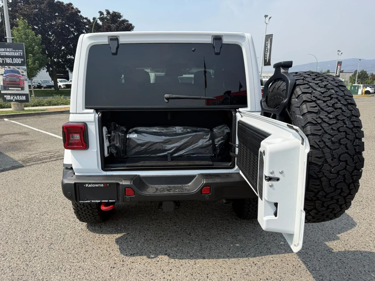 New 2026 White Jeep Rubicon X image 6