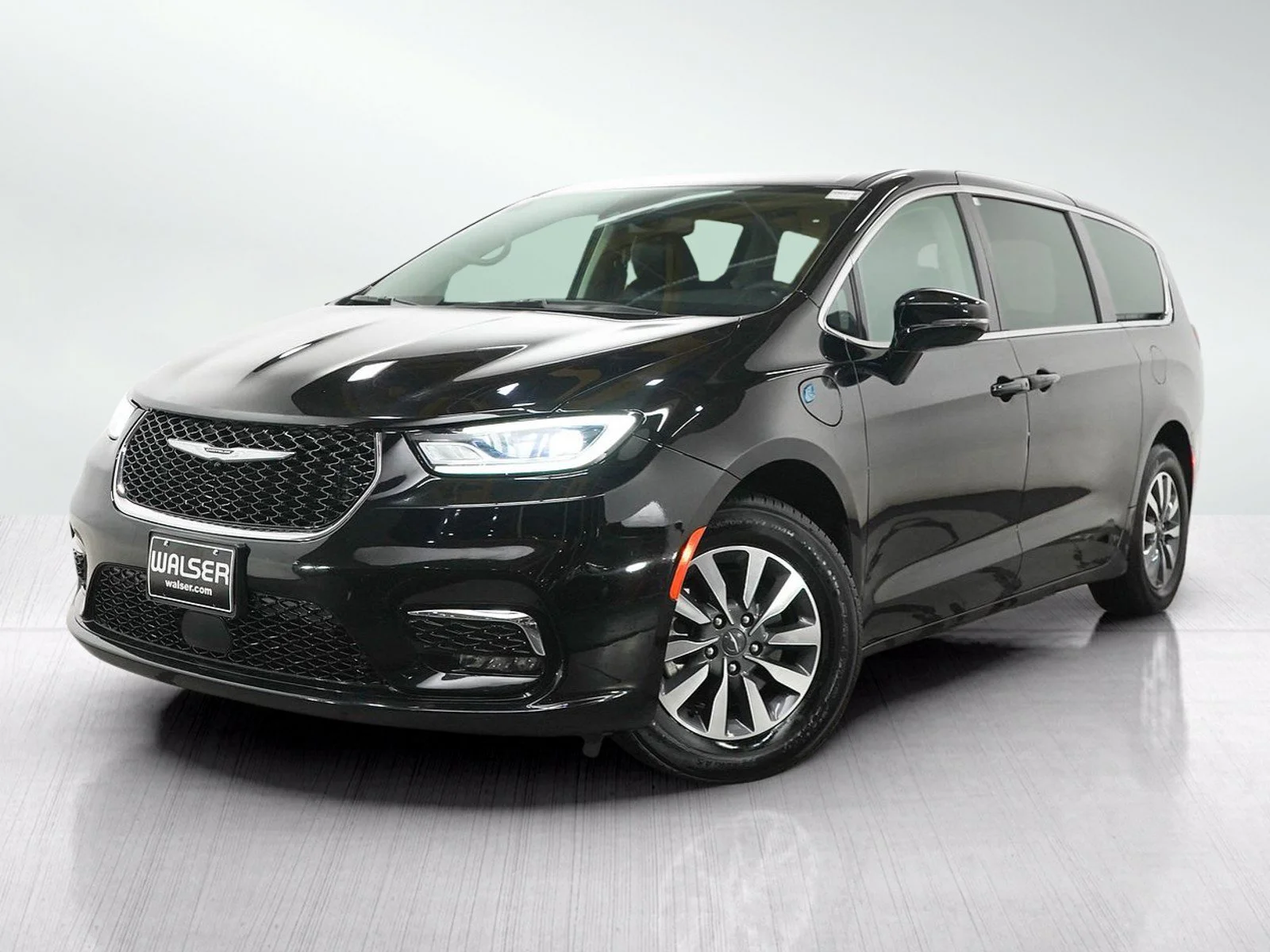 2024 Chrysler Pacifica PHEV Select