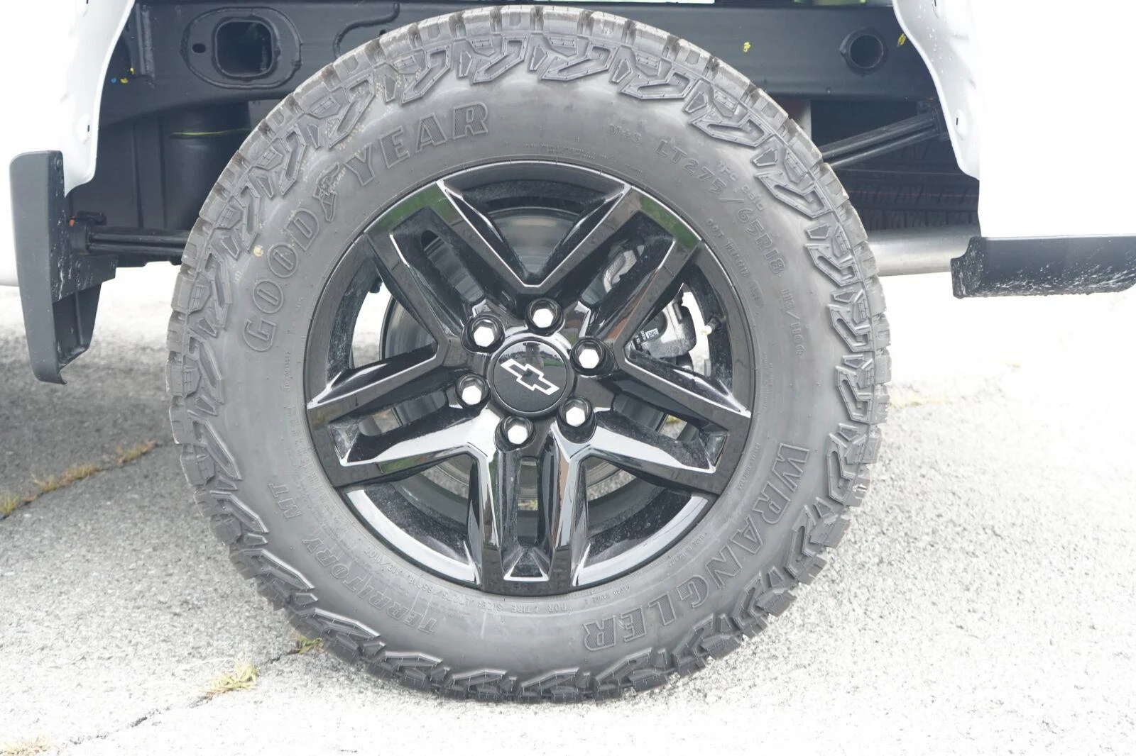 New 2026 Summit White Chevrolet Custom Trail Boss image 11