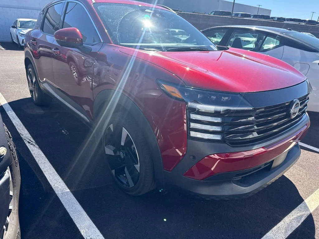Certified Used 2025 Red Nissan SR image 3