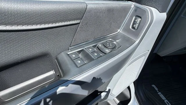 New 2026 Oxford White Ford XLT image 21