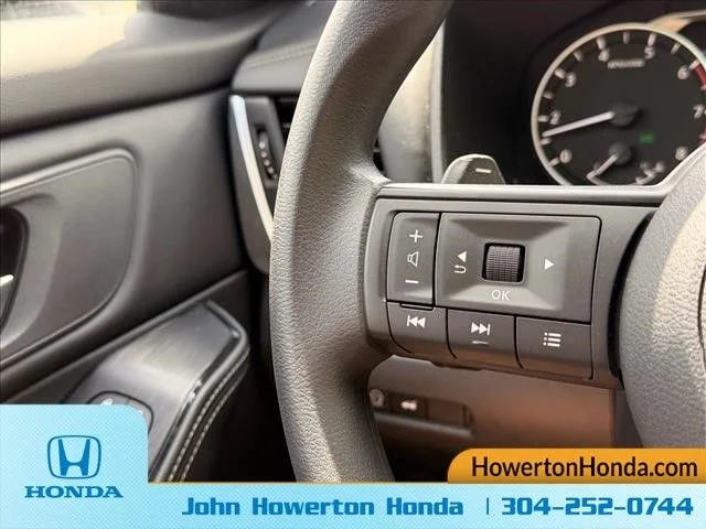 Used 2024 Silver Nissan SV image 17