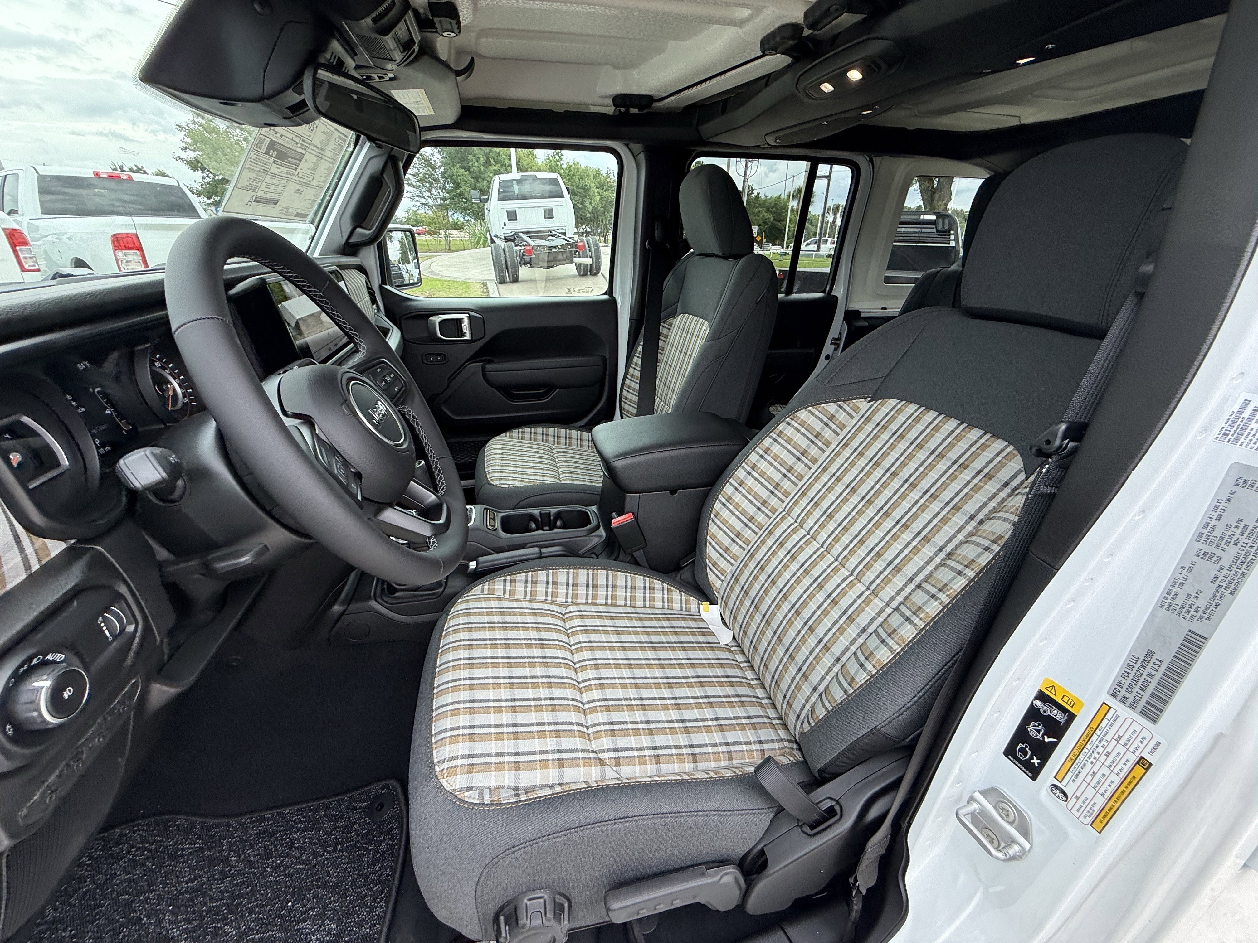 New 2026 Bright White Clear-Coat Exterior Paint Jeep 85th Anniversary image 16