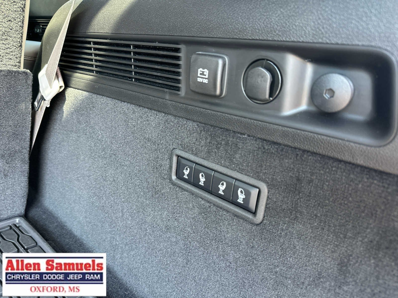 2026 Jeep Grand Wagoneer Summit Obsidian - Photo 44