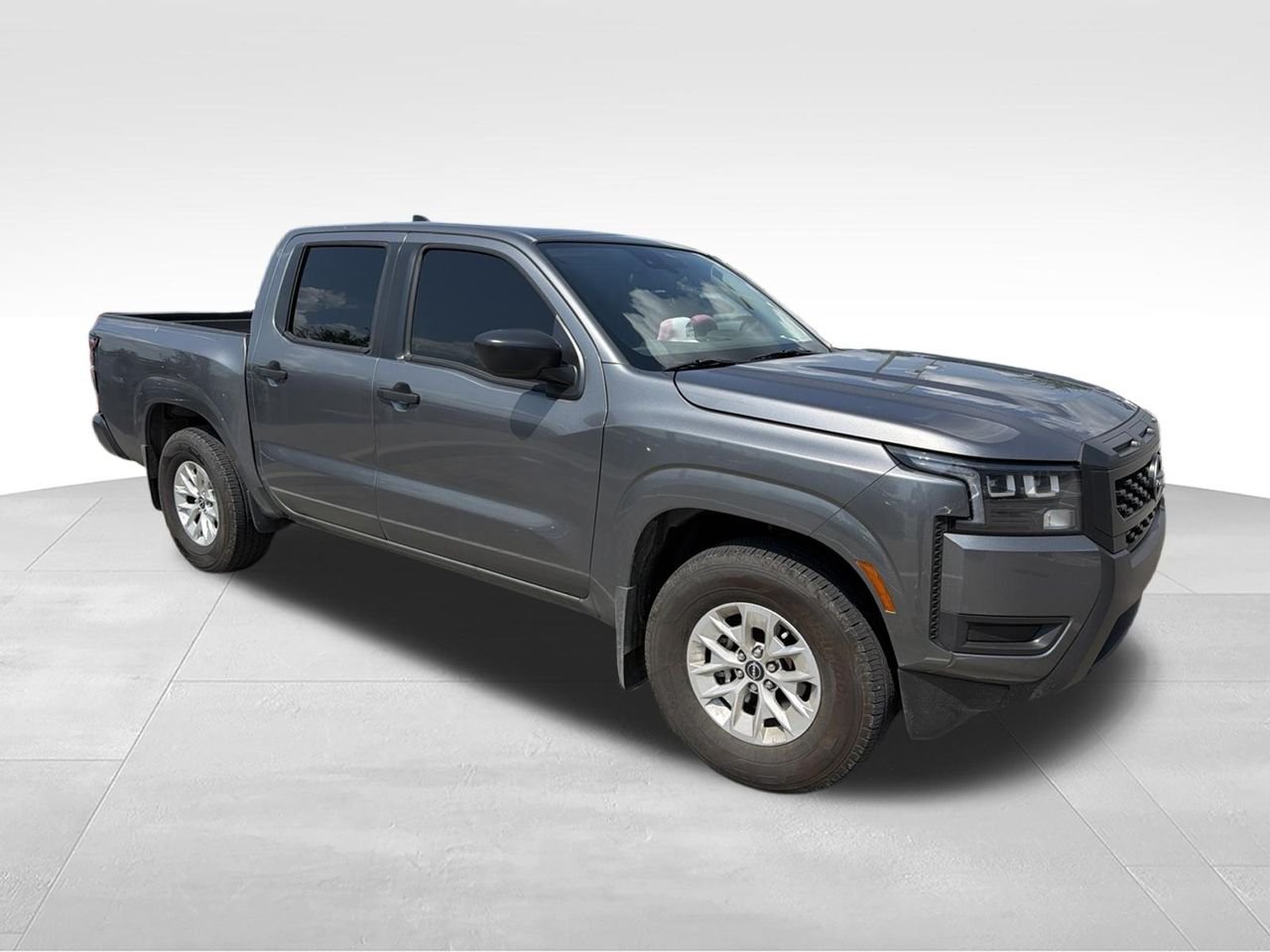 Used 2026 Gray Nissan S image 3