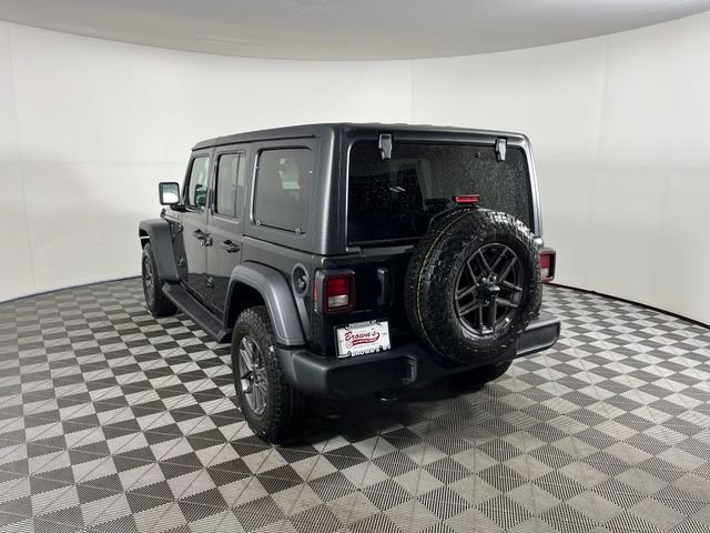 New 2026 Black Clear-Coat Exterior Paint Jeep Sport S image 3