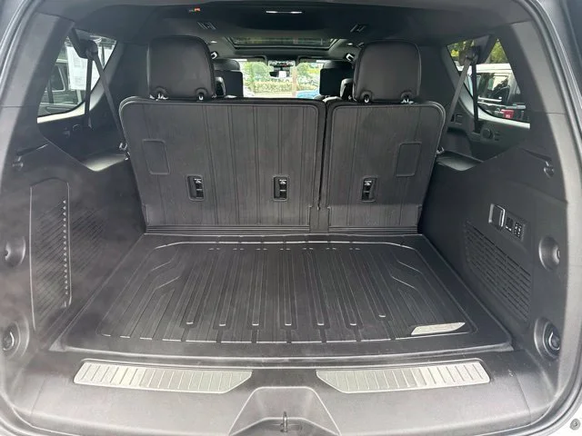 Used 2026 Summit White GMC AT4 Ultimate image 13