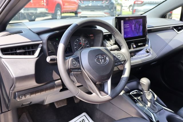 Used 2024  Toyota SE image 13