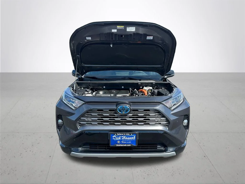 Used 2020 Gray Toyota XSE image 4