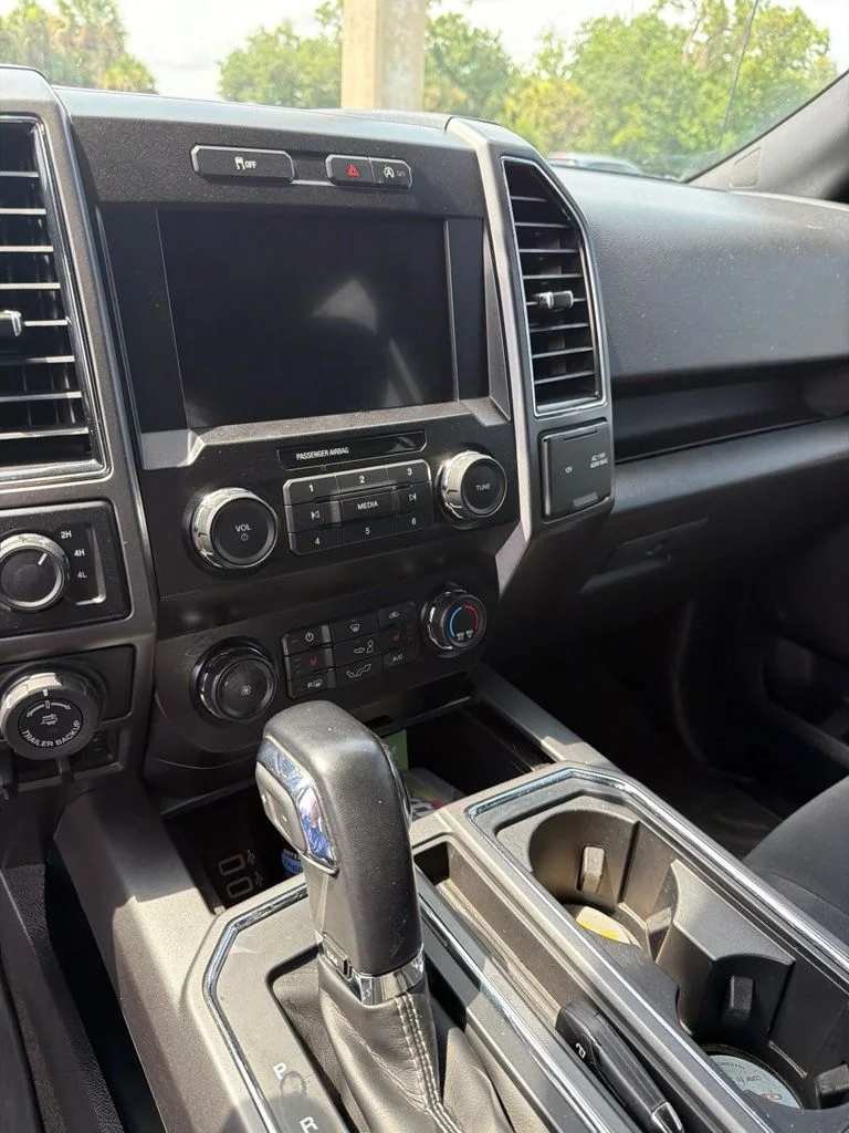 Used 2020 Gray Ford XLT image 8