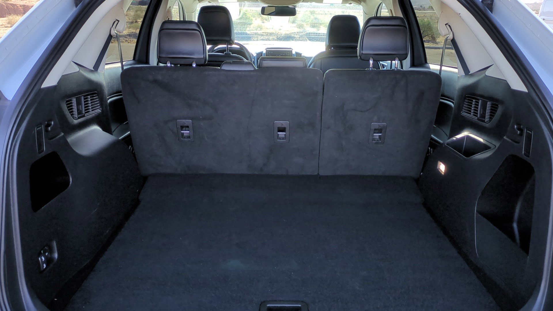 Used 2024 Oxford White Ford SEL image 29