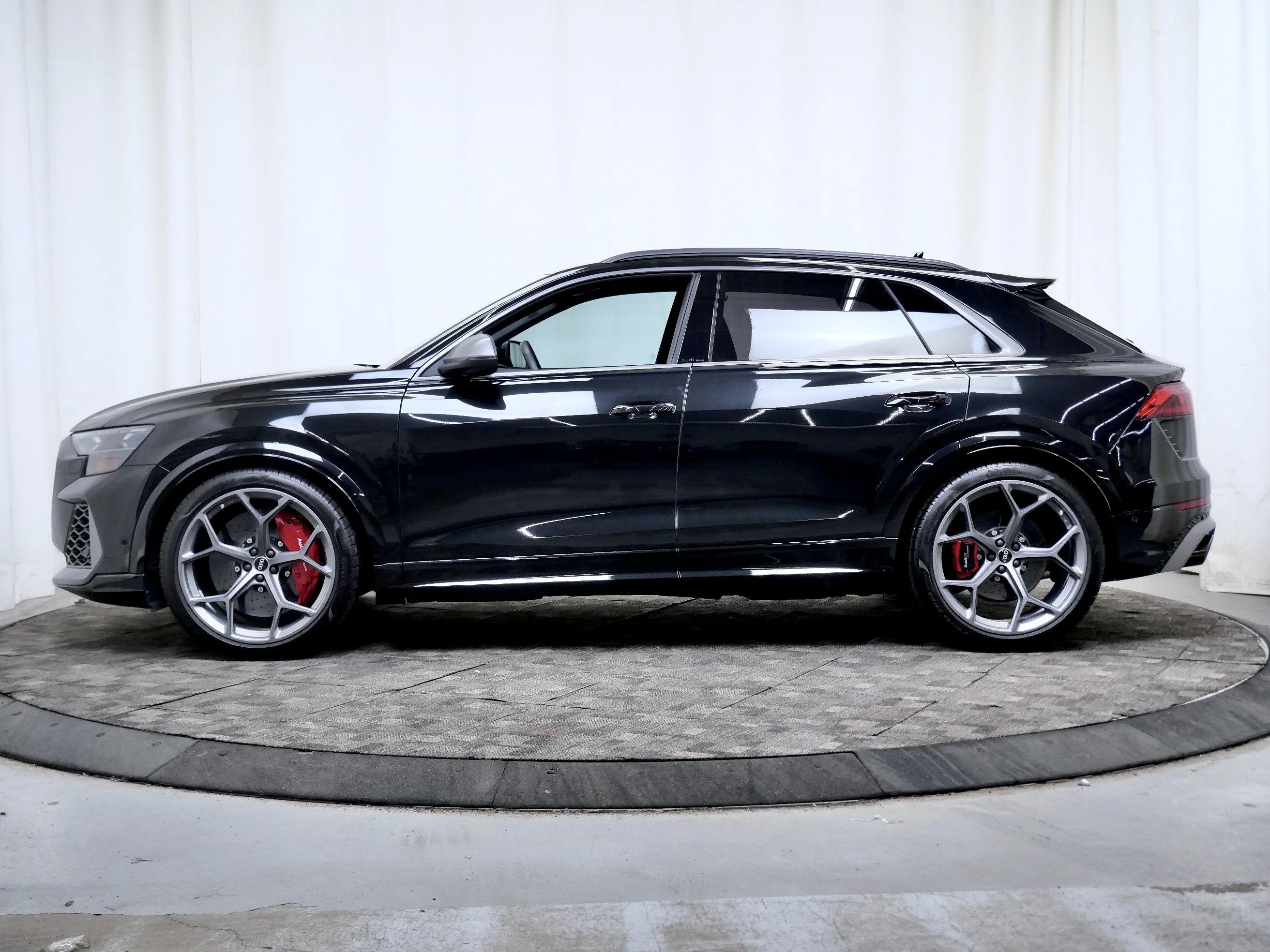 Used 2025 Audi RS Q8 Base with VIN WU1ARBF11SD033609 for sale in Minneapolis, Minnesota