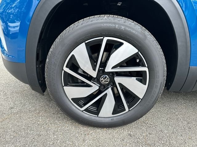 New 2026 Blue Volkswagen 2.0T SE w/Technology image 29
