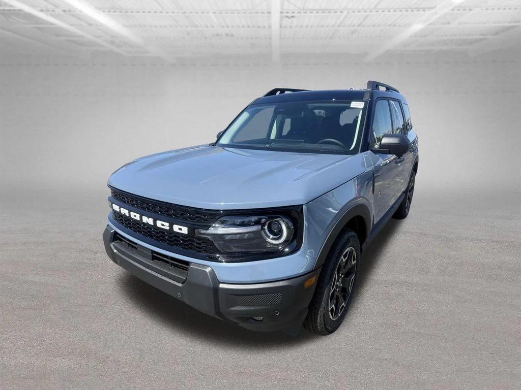 New 2026 Azure Gray Metallic Tri-Coat Ford Outer Banks® image 9