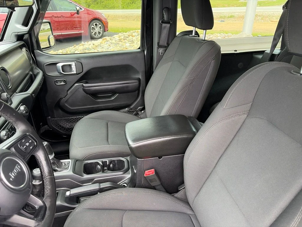 Certified Used 2018 Black Jeep Sport S image 18