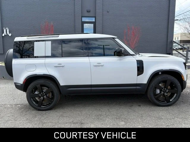 Certified Used 2026 Borasco Grey Metallic Land Rover S image 7