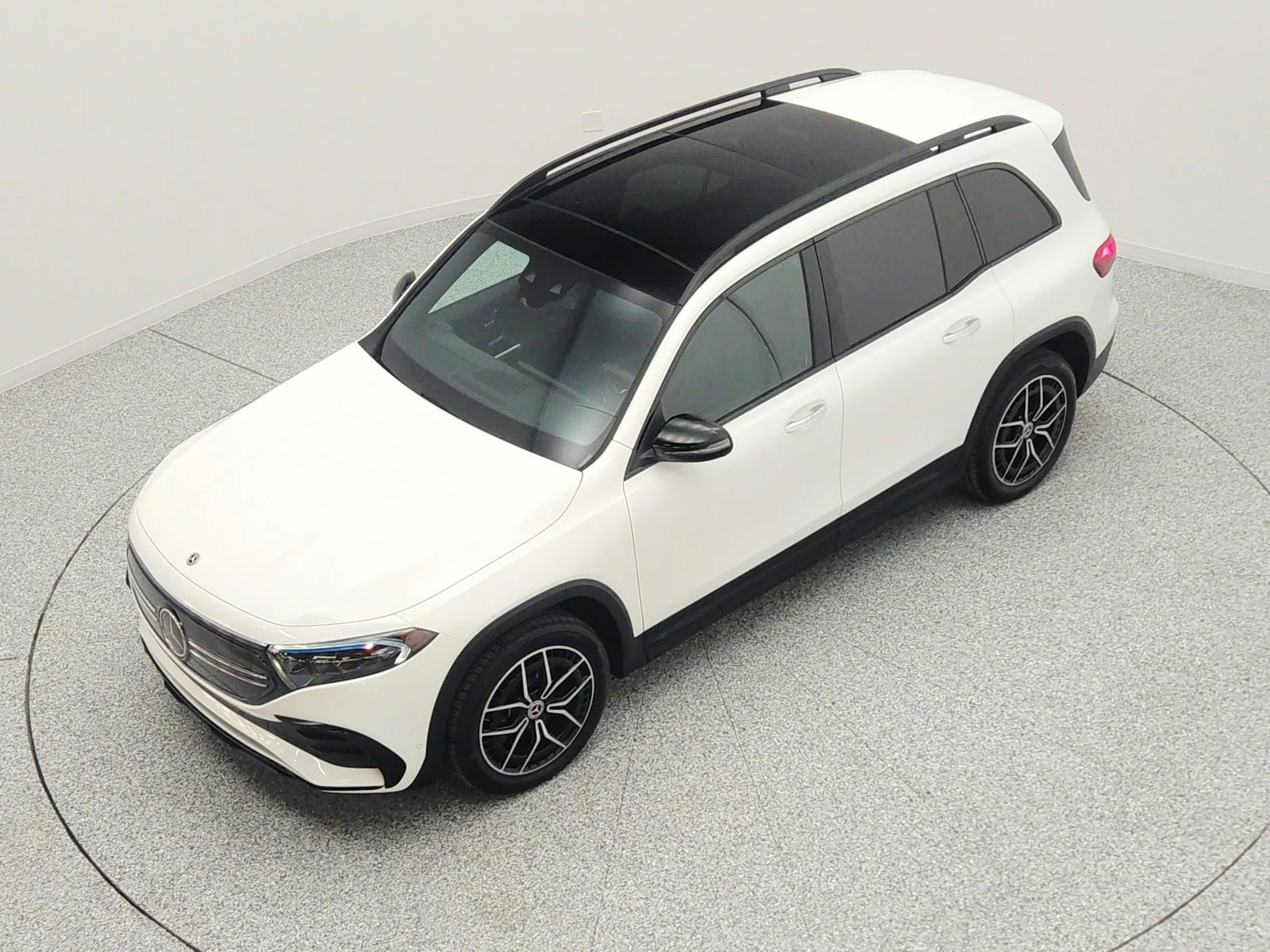 Used 2023 Polar White Mercedes-Benz EQB 300 4MATIC® SUV image 23