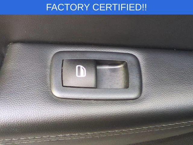 Used 2022 Gray Jeep Laredo X image 29