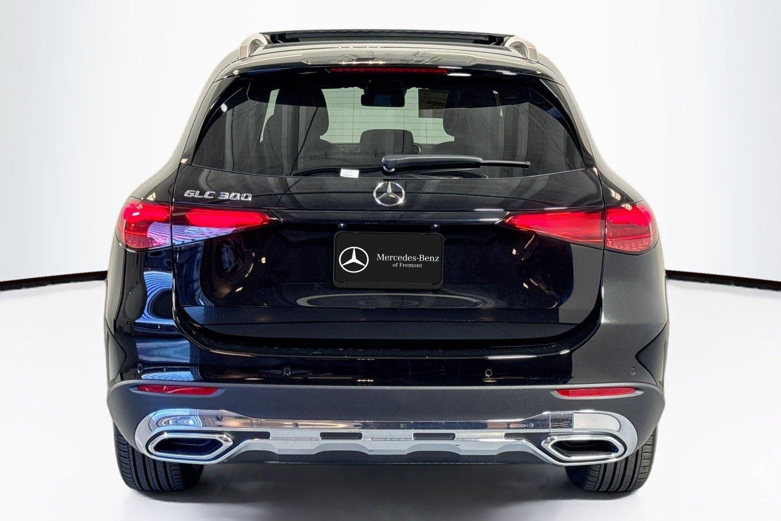 New 2026 Black Mercedes-Benz GLC 300 image 6