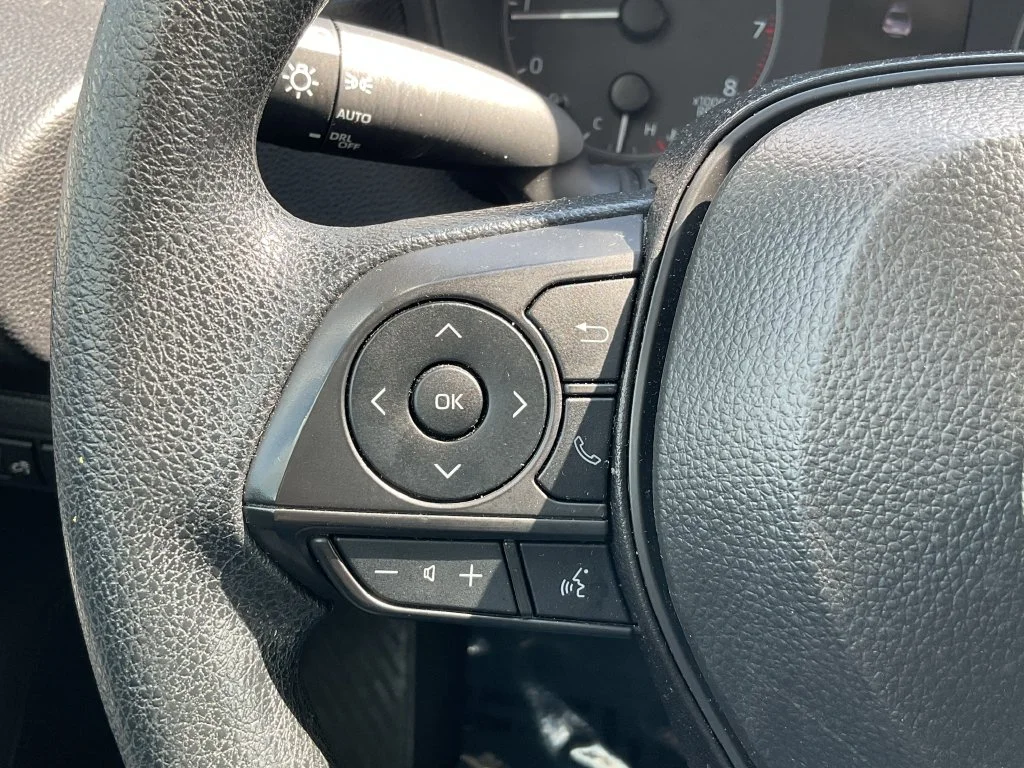 Used 2025 Silver Toyota LE image 21