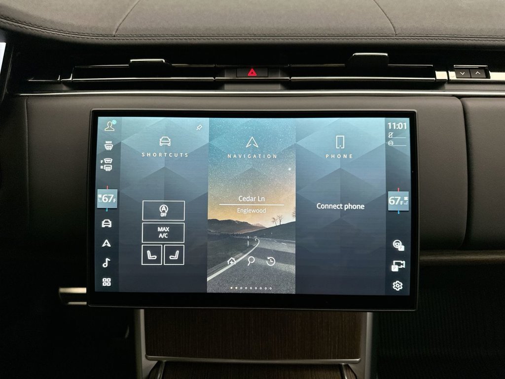 New 2027 Fuji White Land Rover SE image 13