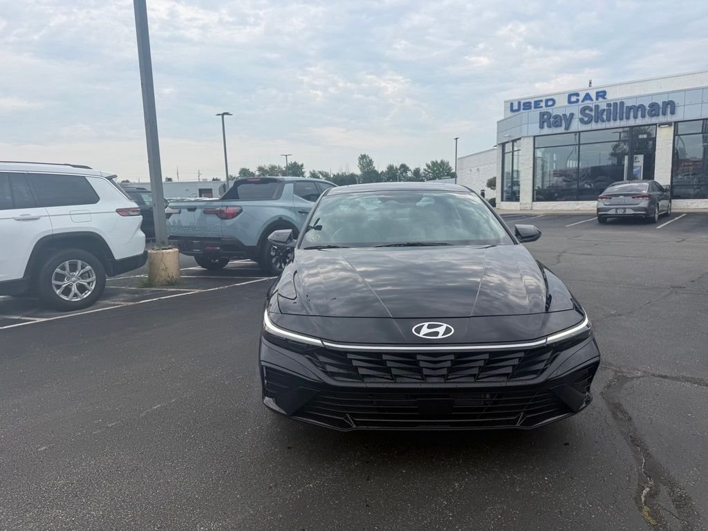 New 2026 Abyss Black Hyundai Limited image 2
