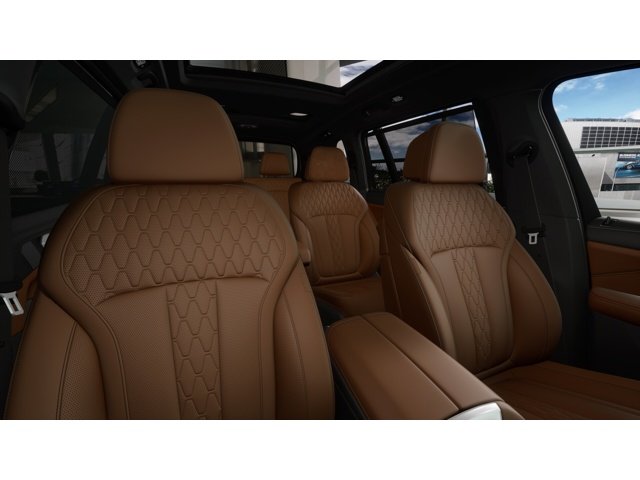 New 2027 Black BMW X7 40i image 11