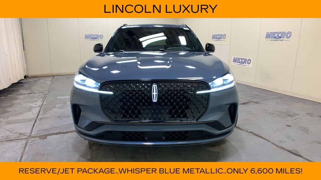 Used 2025 Blue Metallic Lincoln Reserve image 8